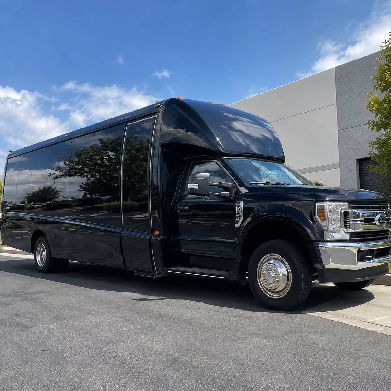 15 passenger minibus