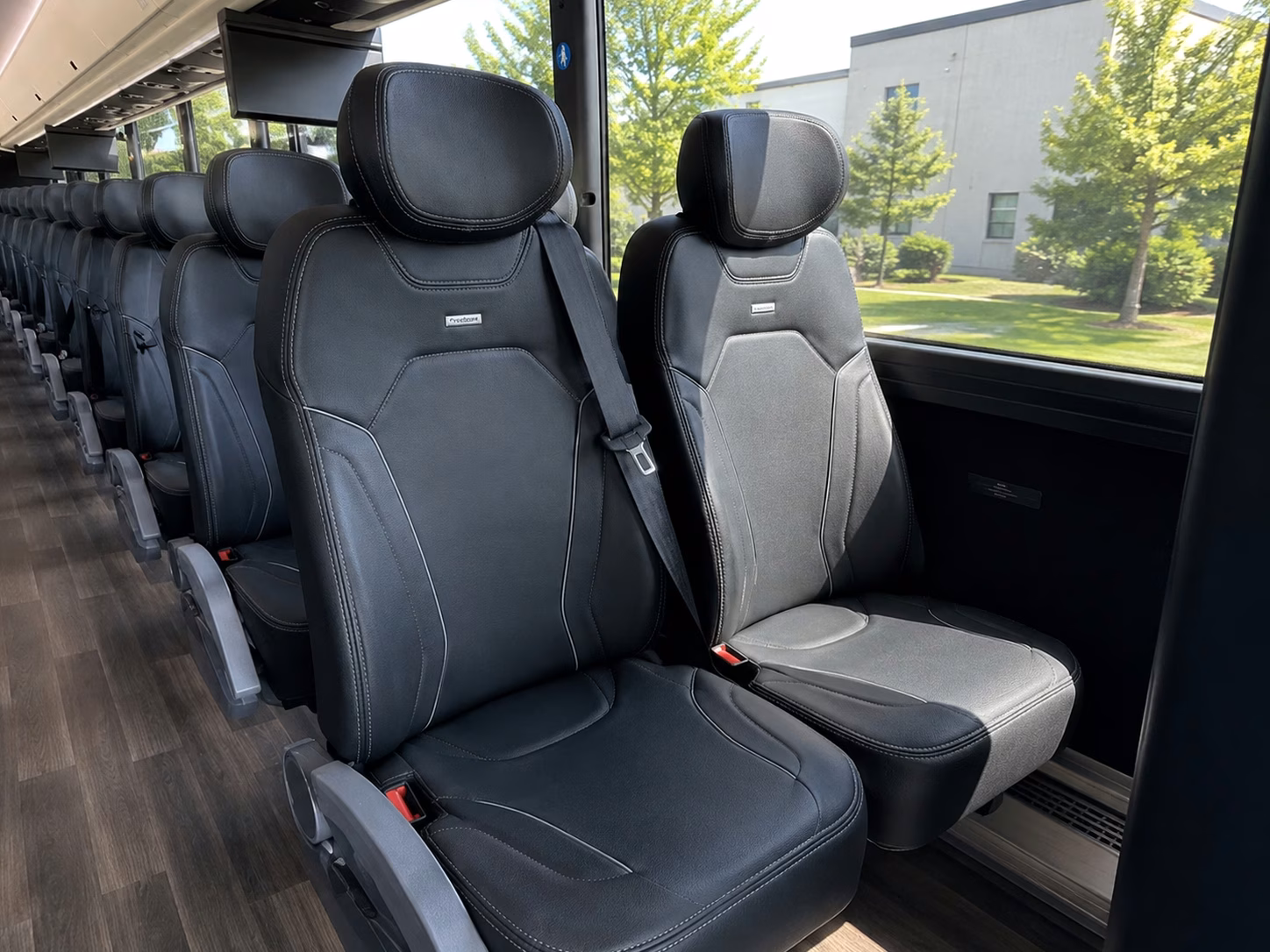 ceremony to reception wedding transportation in thousand oaks