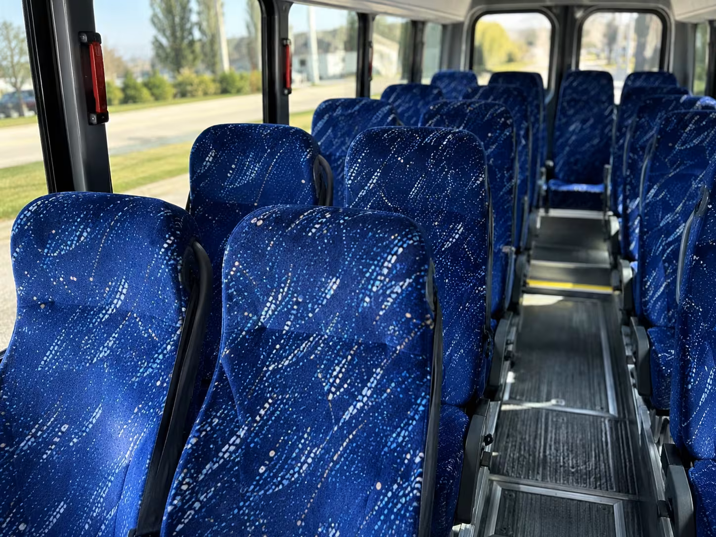 school group minibus rentals in thousand oaks for every grade