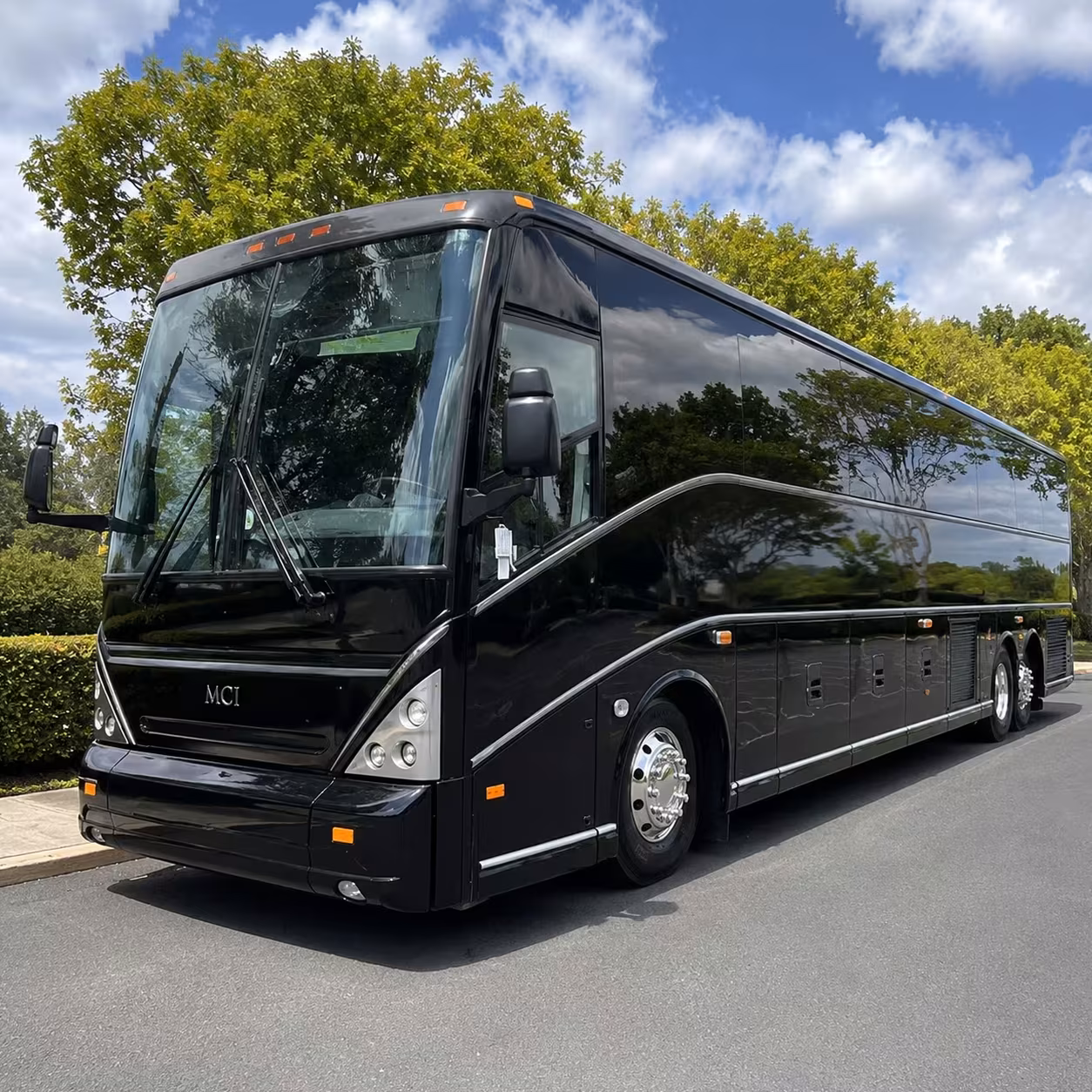 thousand oaks charter bus rentals to crypto com arena and sofi stadium