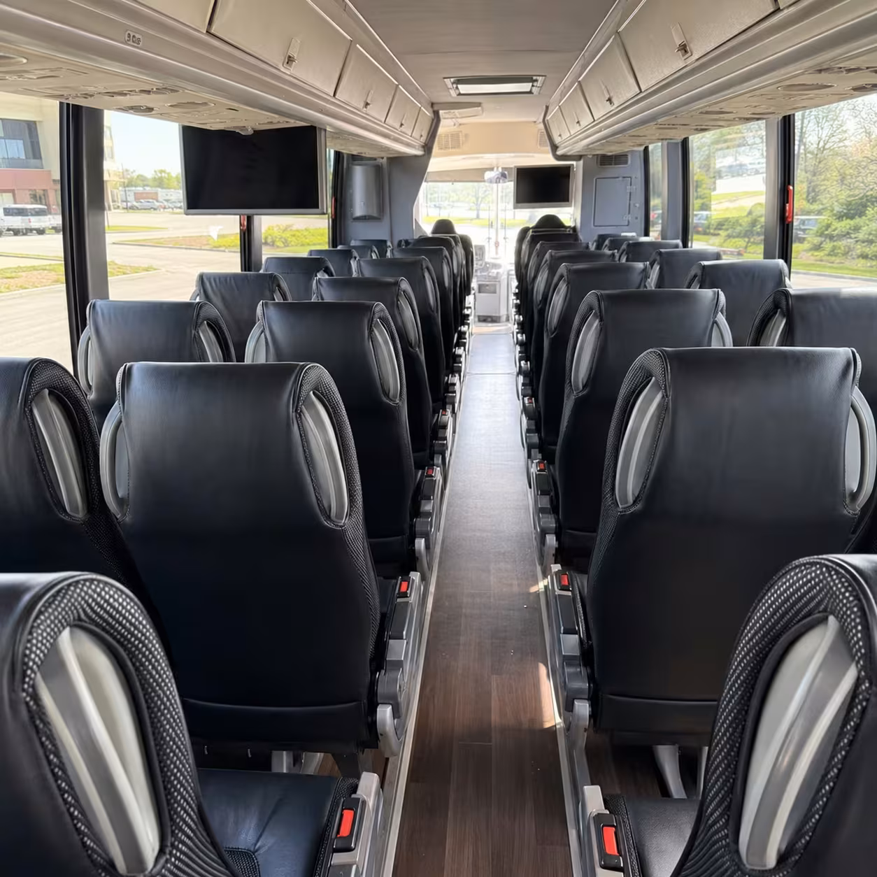 thousand oaks corporate charter bus rentals for statewide travel