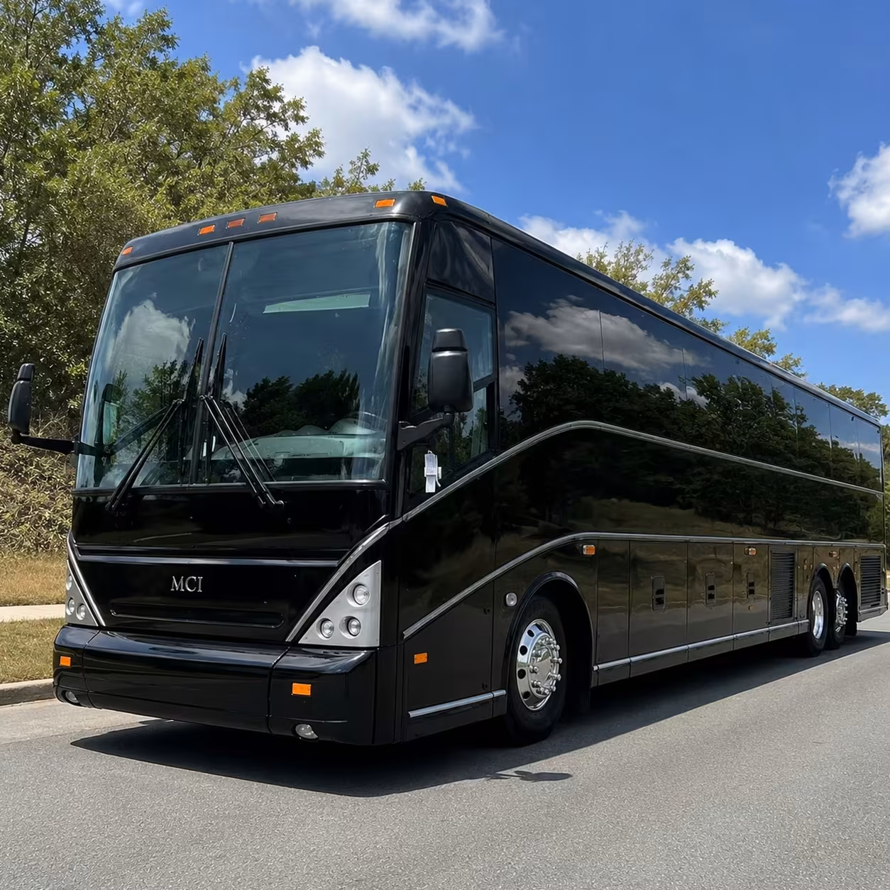 thousand oaks employee shuttle buses for corporate campuses