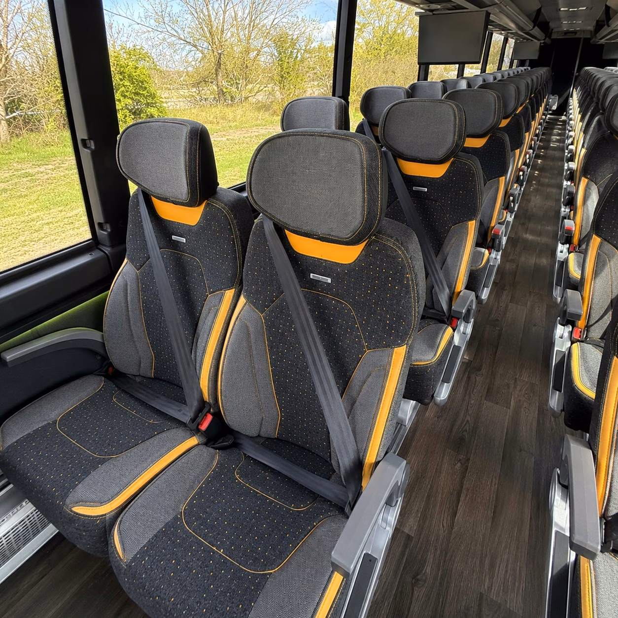 thousand oaks long distance charter bus rentals