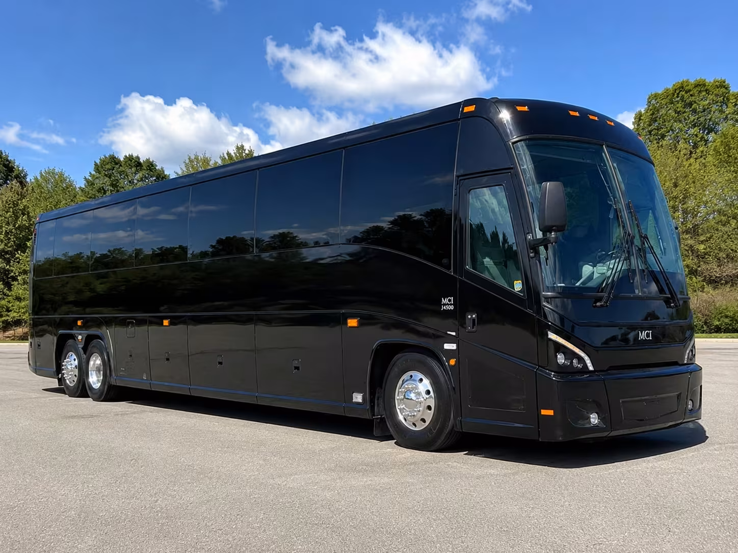 thousand oaks sports team fan bus rentals